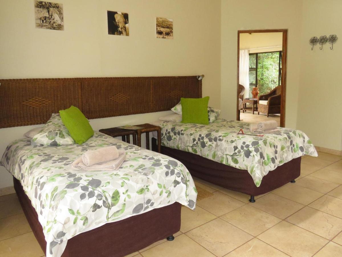 Umkhumbi Lodge Hluhluwe Exterior photo